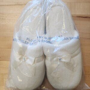 Slippers new size med 7/8